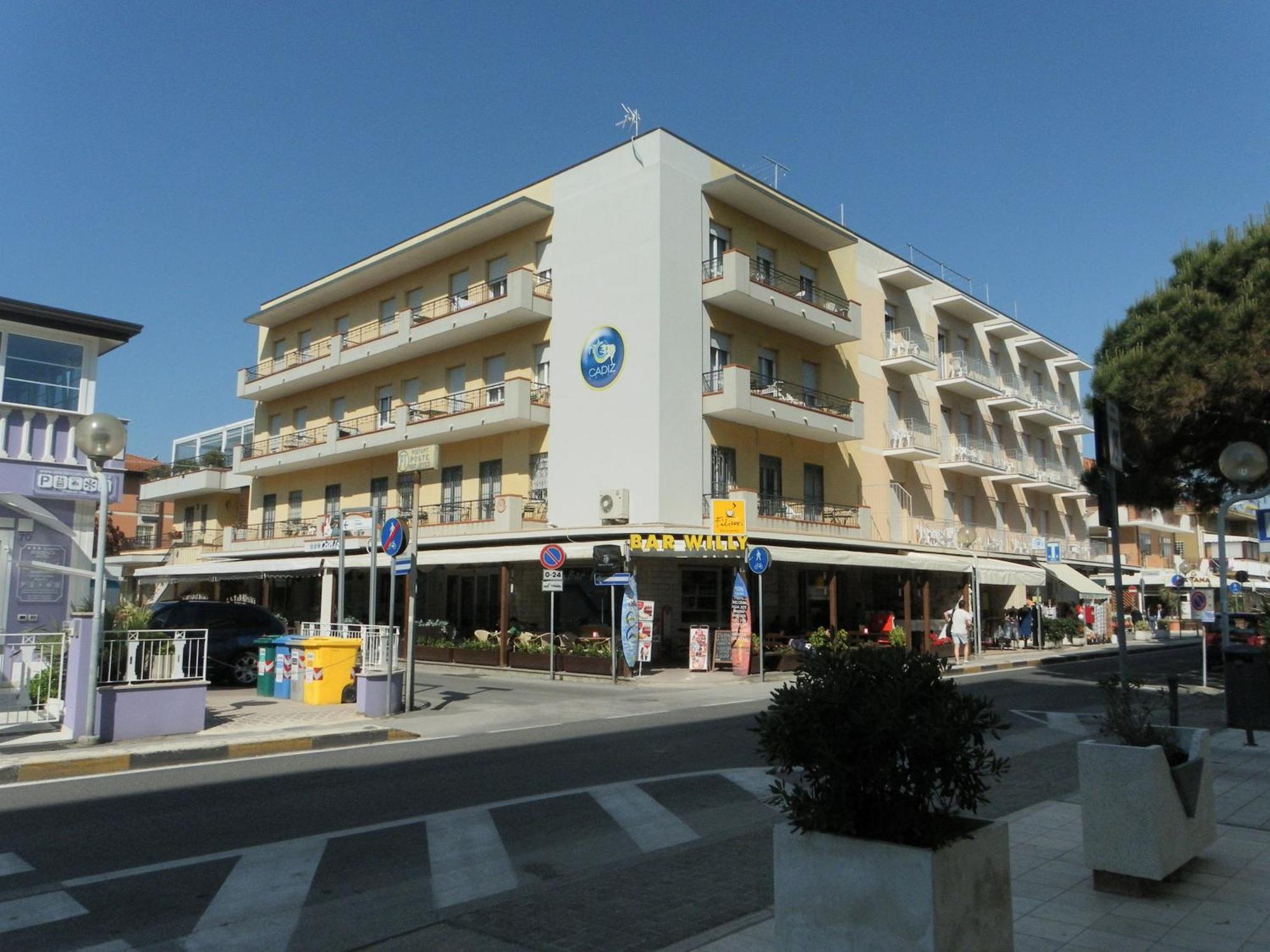 Hotel Cadiz Rimini Buitenkant foto