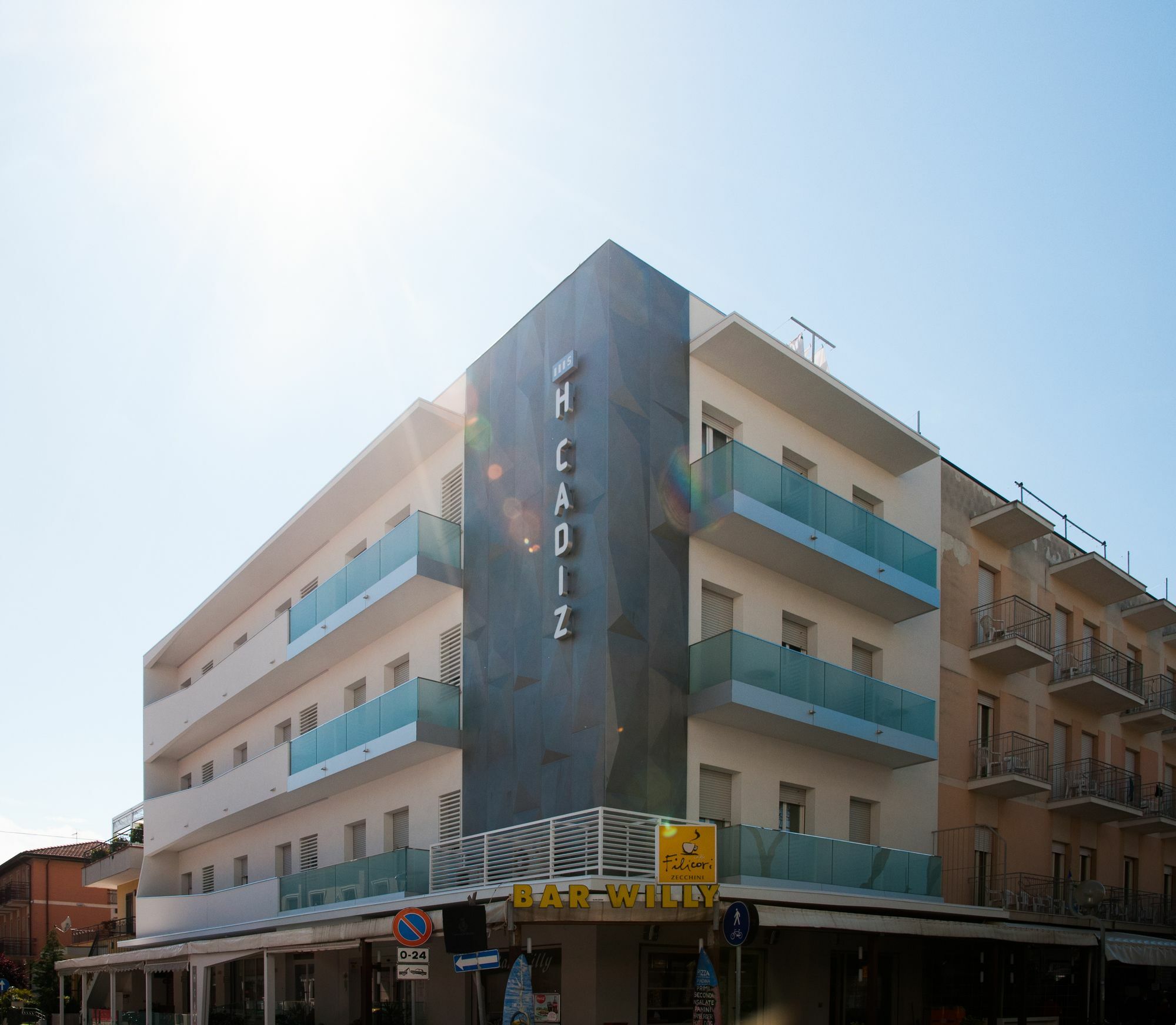 Hotel Cadiz Rimini Buitenkant foto